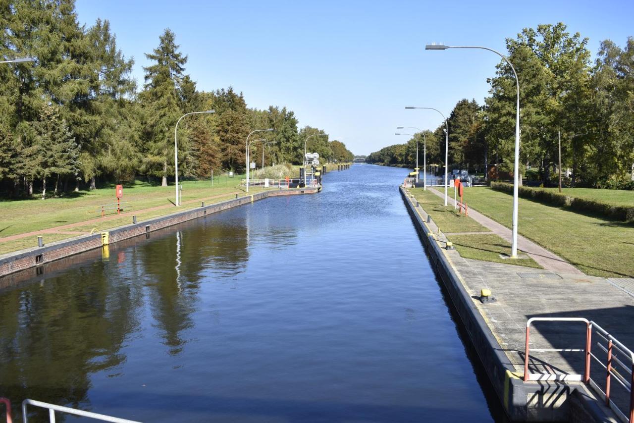 Pension zur Schleuse am Elbe Lübeck - Kanal in Witzeeze Exterior foto