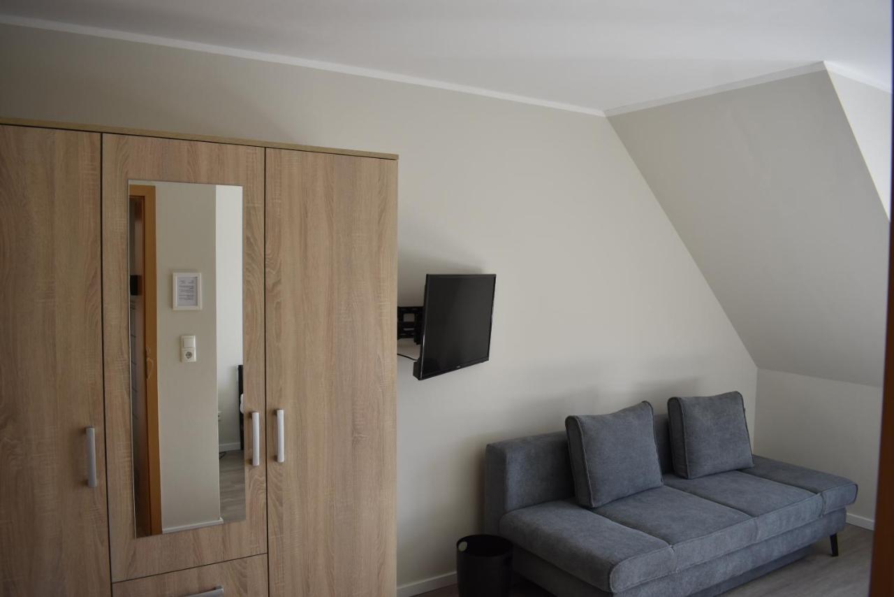 Pension zur Schleuse am Elbe Lübeck - Kanal in Witzeeze Exterior foto